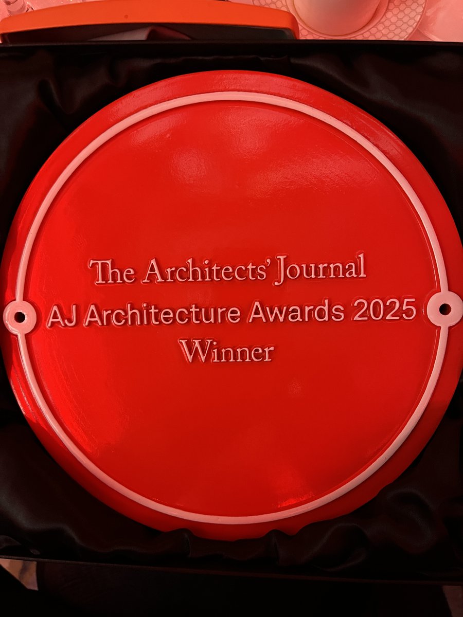 QEDStructures's tweet image. Yesterday, we had the honour of accompanying R H Partnership to the AJ Architecture Awards, at the Royal Lancaster Hotel.

We are very proud to announce that Saltdean Lido won the 2025 Heritage award last night! 

#StructuralEngineering #Saltdean #Awards #Winner