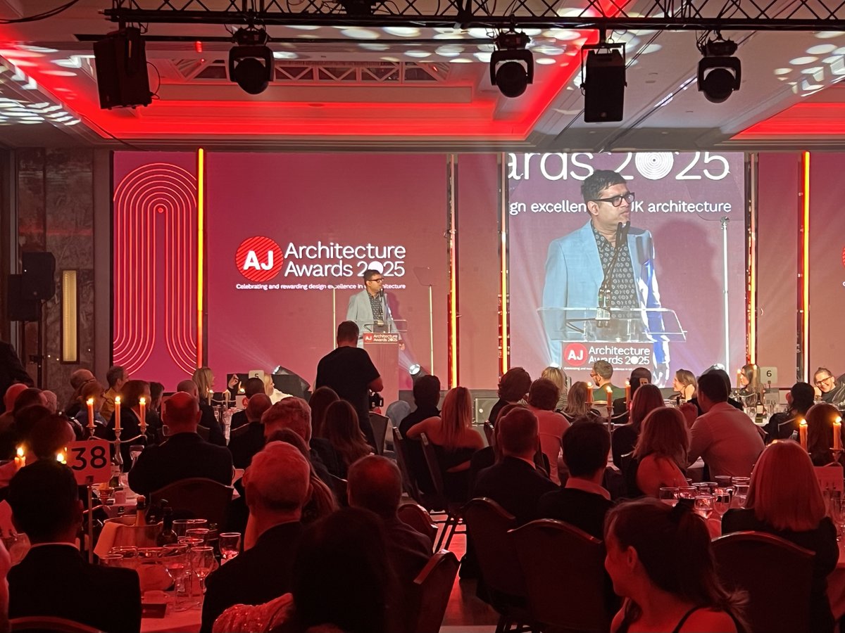 QEDStructures's tweet image. Yesterday, we had the honour of accompanying R H Partnership to the AJ Architecture Awards, at the Royal Lancaster Hotel.

We are very proud to announce that Saltdean Lido won the 2025 Heritage award last night! 

#StructuralEngineering #Saltdean #Awards #Winner