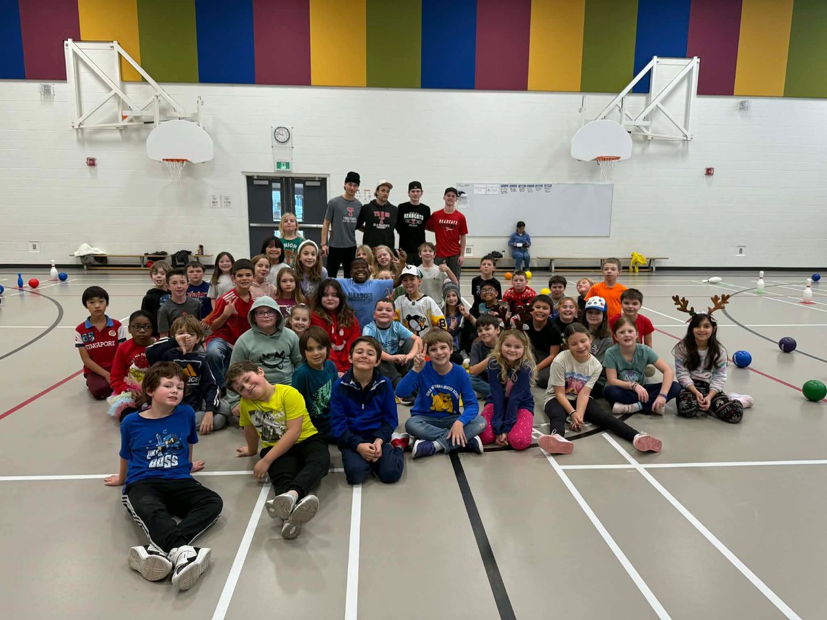 trurobearcats's tweet image. Thanks to the students and staff at Bible Hill Consolidated Elementary for having us help out with gym class today! Louca Connolly, Nate Curson, Eric Halliday and Eli Baillargeon took part in some intense games! #teamfirsT #CatsInTheCommunity