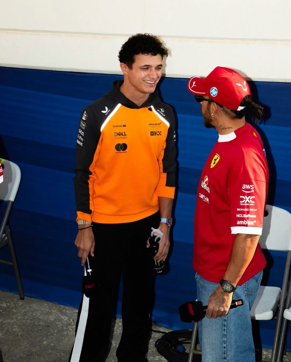 pole4luchi's tweet image. my 444