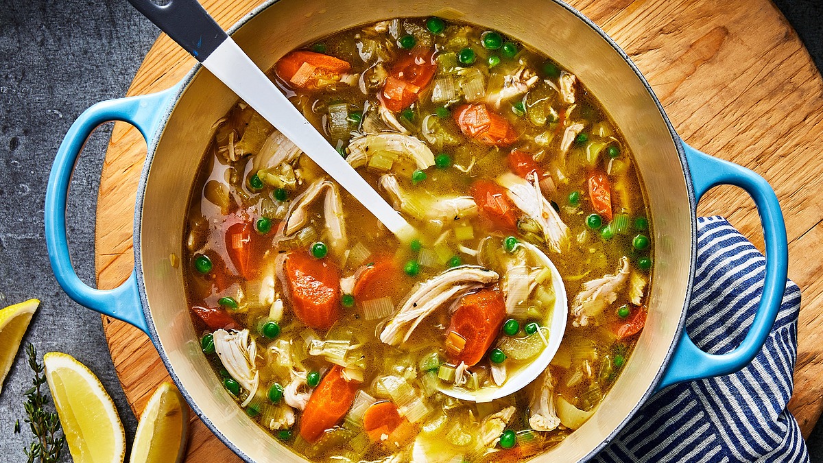 memorialhermann's tweet image. Use your leftover #turkey as the base for this #vegetable #soup that's full of bright flavors with celery, carrots and lemon juice, perfect for a cozy meal. Sign up for Everyday Well Eats™ to get the recipe along with access to 1,500 more: bit.ly/40k1vyO. #Recipes #Food