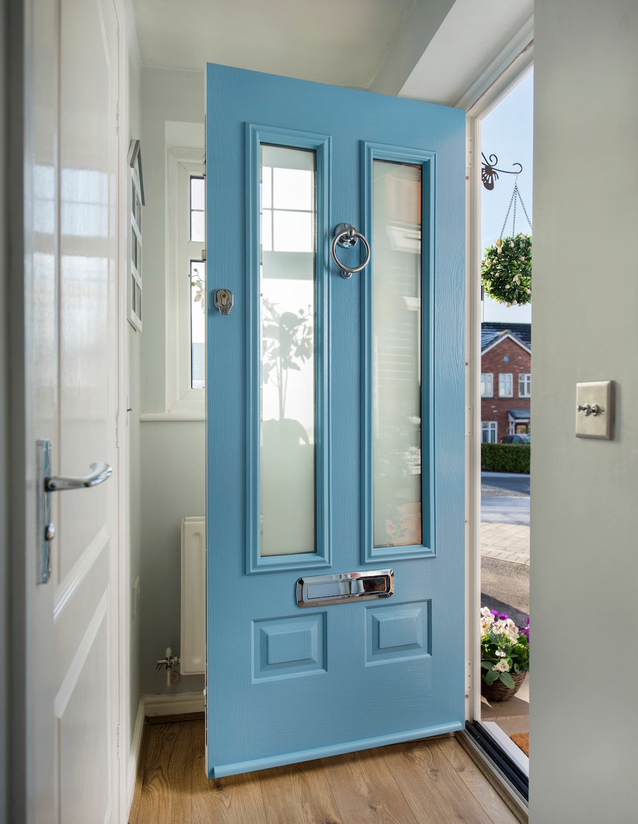 Stand out from the crowd.

As the largest supplier of Solidor composite doors, aside from Solidor itself, we offer expanded glass and hardware options, custom colours and spraying for true personalisation and differentiation.

eu1.hubs.ly/H0pXhmG0