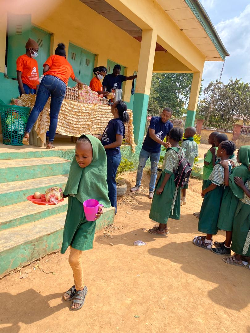 PRAISETHECHILD_'s tweet image. A nourished girl is unstoppable. 🌍

#PraiseTheChild #UNSDG4 #FeedTheFuture #ChildRights #GirlChildEducation #NutritionForLearning