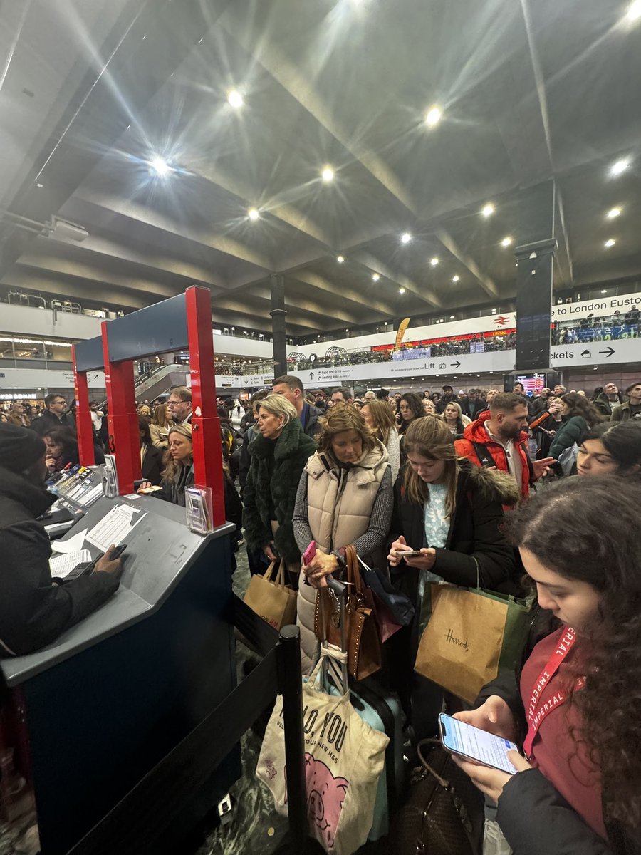 Emb Hashmi tweet media