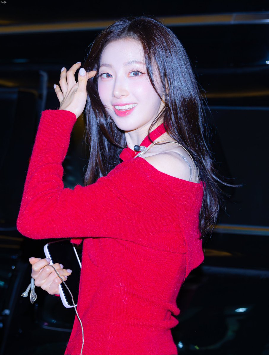 251128 수능 힐링 콘서트

#H1KEY #하이키 #RIINA #리이나