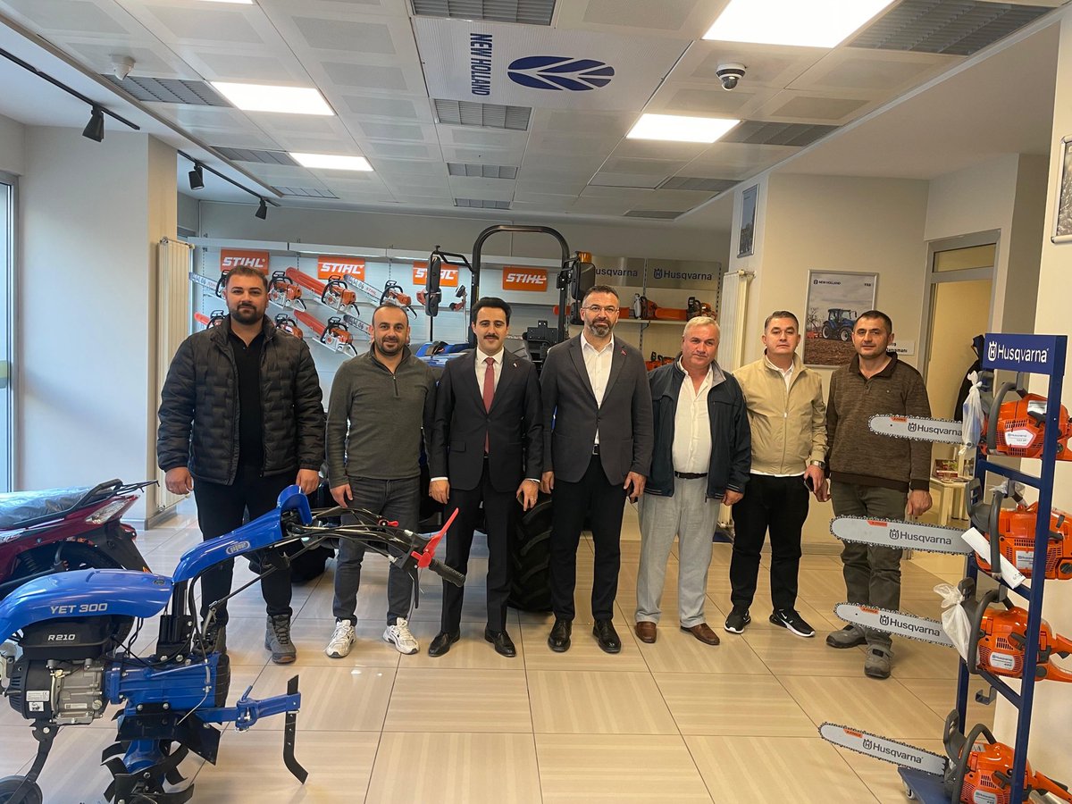 Kaymakamımız Sayın Ali Emre TEKİN, ilçemiz esnaflarını ziyaret ederek hayırlı işler temennisinde bulundu.

Ziyaretlerde esnafımızın görüş ve talepleri dinlenerek günlük işleyişe dair değerlendirmelerde bulunuldu.

İlçemizde huzur ve bereketin artarak sürmesini temenni ederiz.