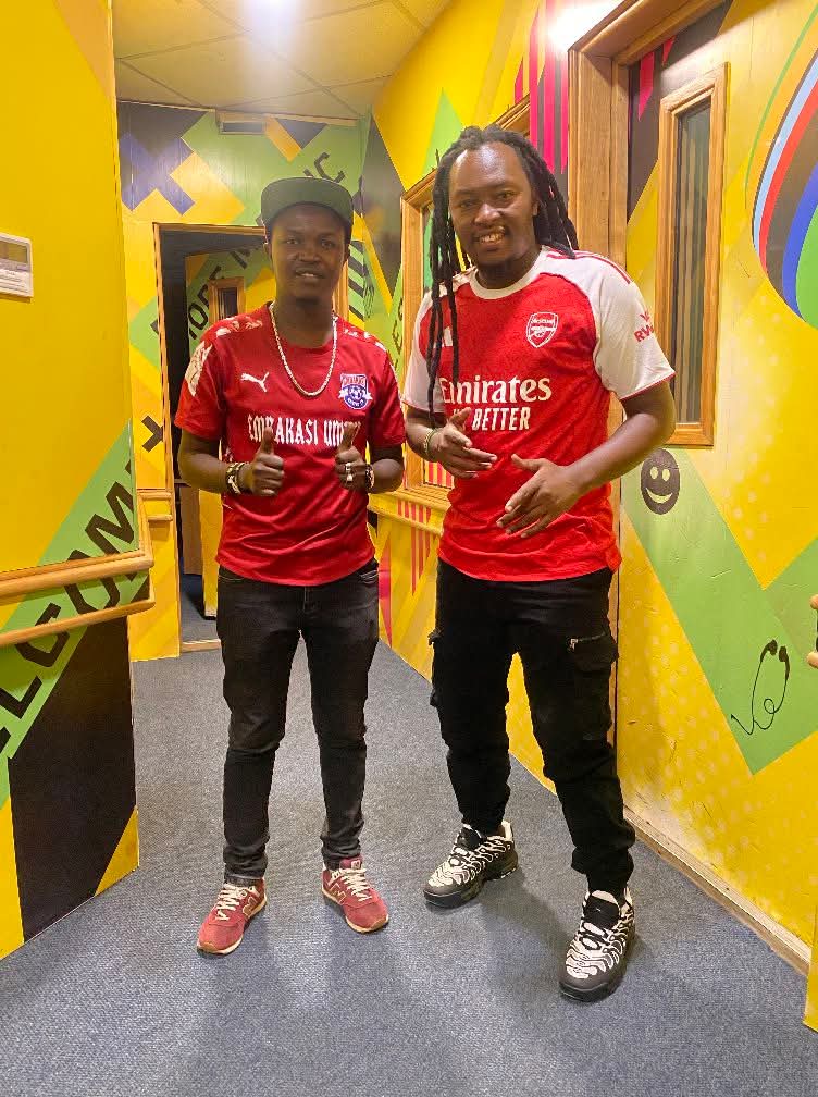 shatttabway's tweet image. Friday Vibes inside #RockersNation . Ready to mash up your night..🔥🔥🔥
#reggaenight 
#football 
#BeyondTheGame 
#Coachshatta