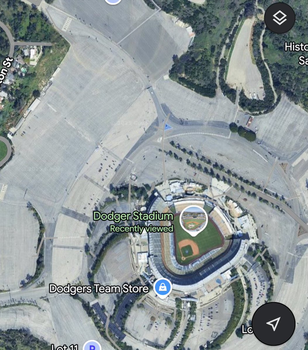 _nettyp's tweet image. This should be the norm instead of endless fields of tarmac