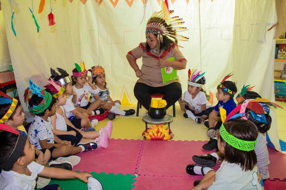 Issstecam's tweet image. La lectura es una ventana a nuevos mundos, conocimientos e ideas, permitiendo viajar a través de la imaginación y expandir la mente, por lo que el área de Biblioteca del Preescolar CENDI ISSSTECAM realizó una semana con temática de pueblos nativos norteamericanos.