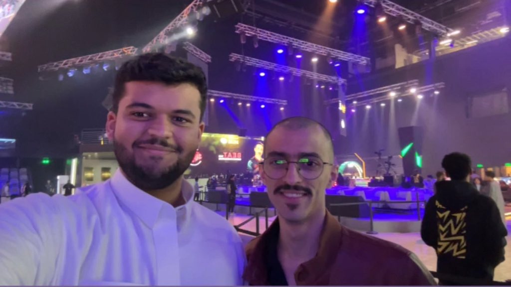 صخري tweet media