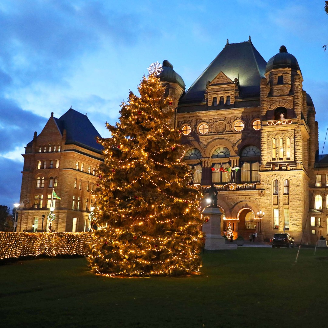 lao_english's tweet image. Experience the magic of the season at Ontario’s Legislative Building ✨ Visit throughout December to enjoy holiday lights and festive décor. Bonus: Stop by on a Festive Lights date (Dec. 10, 13, 17, 20, 22, 23) for Santa, music, and seasonal activities! #exploreqp #torontoevents