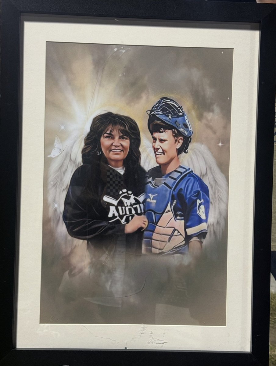 Michael_Neri23's tweet image. Thank you to the Austin Gorrell Foundation for selecting my essay for this generous scholarship. Thank you to Austin&apos;s father and brother, whom I had the honor of meeting as well. I will never forget this moment. One day, after my school and baseball journey, I hope to pay this…