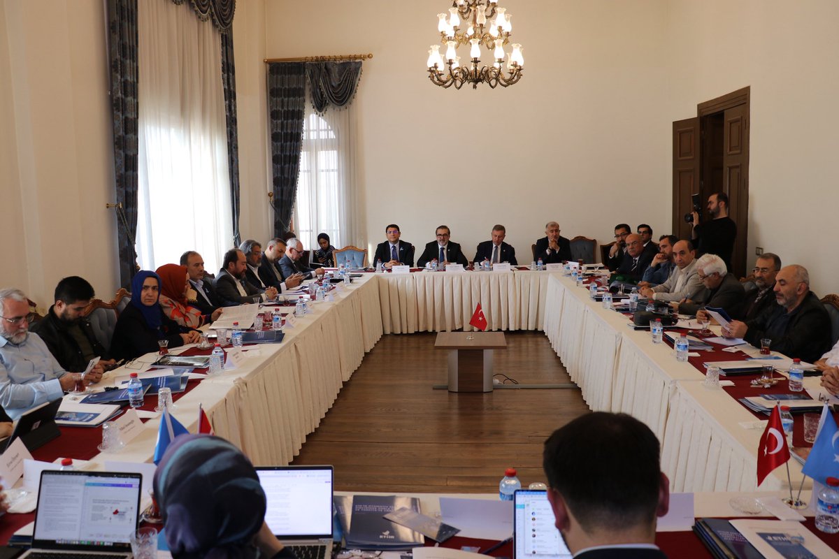 avademyildirim's tweet image. Bugün, Doğu Türkistan İnsan Hakları İzleme Derneği (ETHR) tarafından düzenlenen “Türkiye’nin Risk Altındaki Tedarik Zinciri: Uygur Zorla Çalıştırması ve Küresel Yaptırımlar” başlıklı çalıştaya katılım sağladık.

Doğu Türkistan’da yaşanan insan hakları ihlallerini, özellikle Uygur…