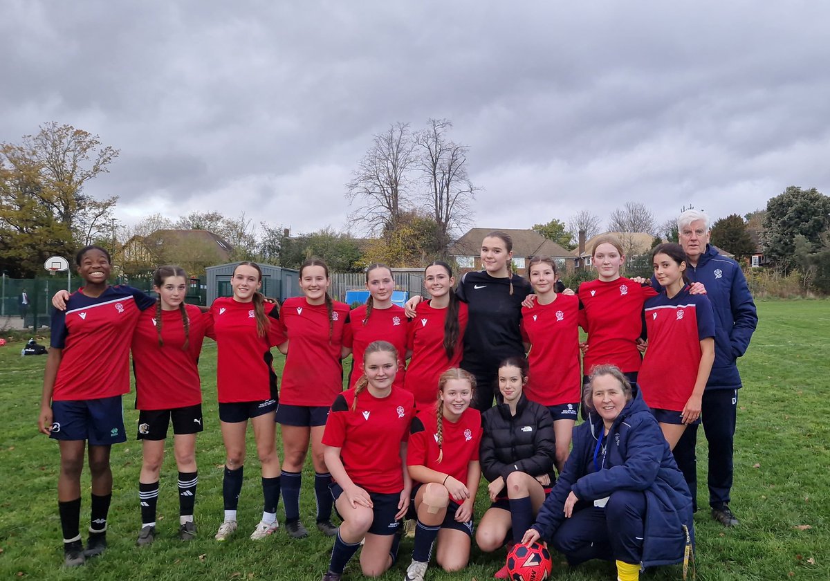 Bullers Wood Girls PE tweet media