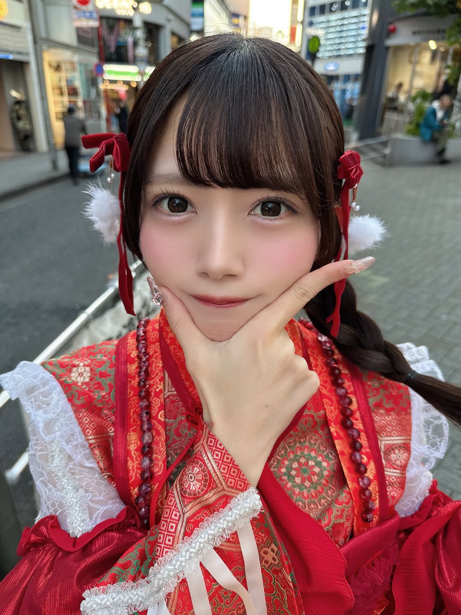 ひなちゃんこんばんは🌃 次会える日までちょっと空いちゃうけど(1週間