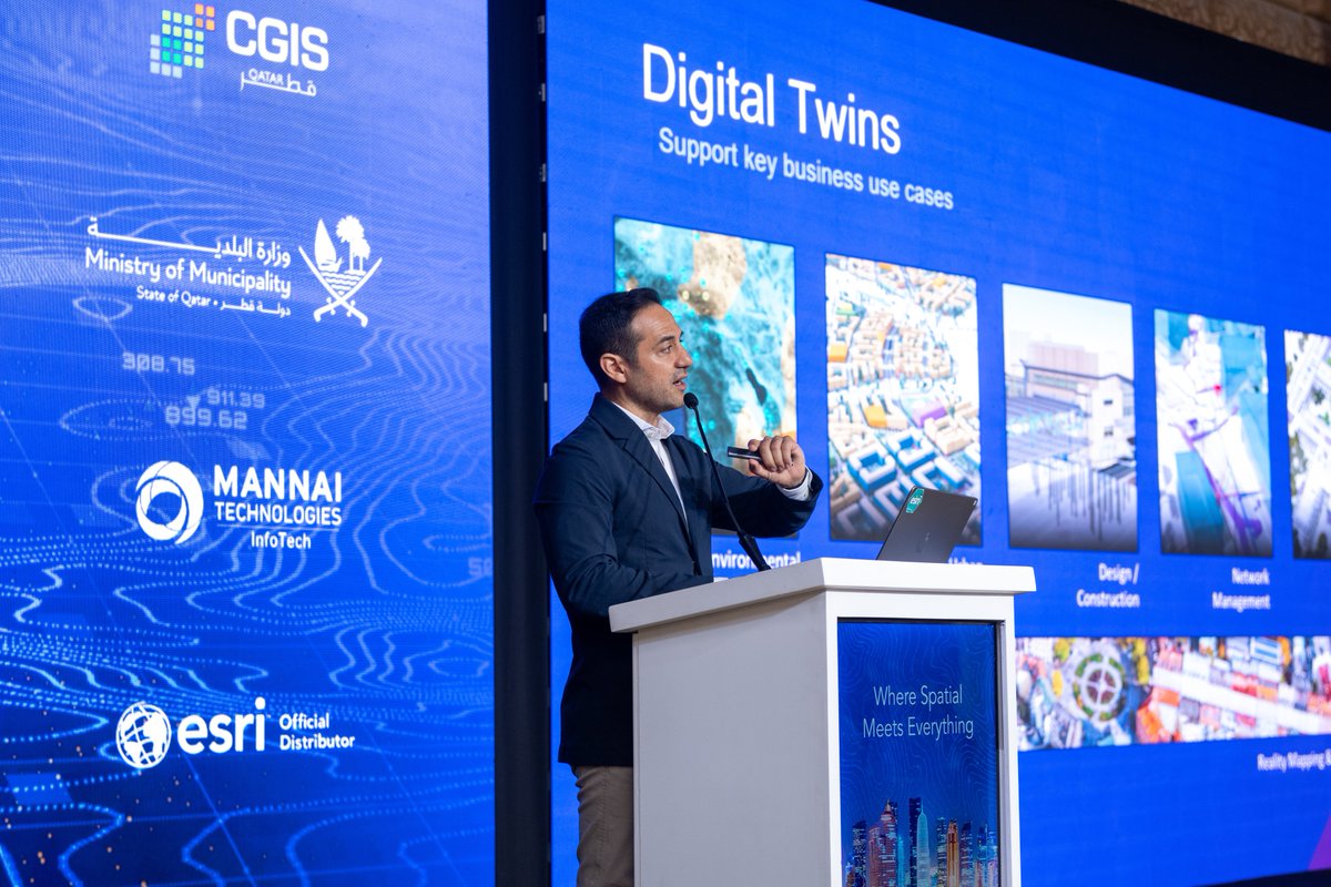 InfotechMannai's tweet image. #GISDay2025

𝗚𝗲𝗼-𝗘𝗻𝗮𝗯𝗹𝗲𝗱 𝗗𝗶𝗴𝗶𝘁𝗮𝗹 𝗧𝘄𝗶𝗻𝘀

Dr. Adel Bolbol Fernández showed how #ArcGIS is turning maps into dynamic #digitaltwins using reality mapping, BIM, sensors &amp;amp; #GeoAI — helping cities plan smarter, predict better, &amp;amp; respond faster.

#Esri

@Esri
