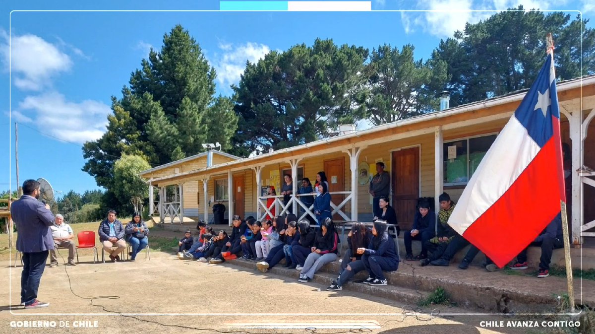 Llegamos a Yupehue Bajo, en Carahue, para inaugurar el sistema solar térmico para agua caliente sanitaria #EscuelasRurales