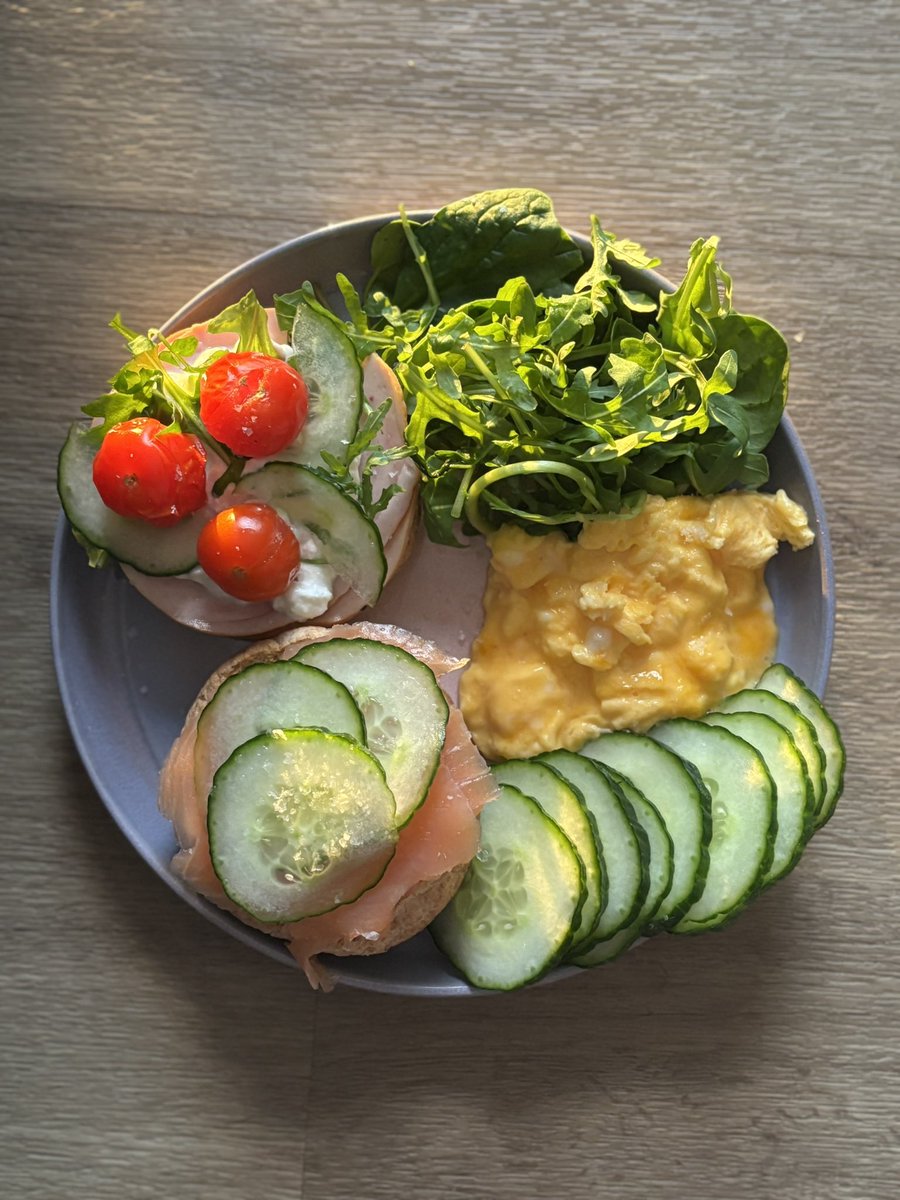 lunch!!! most delicious, 375cals total