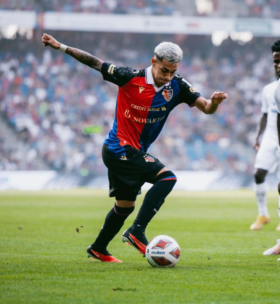 Todo indica que Juan Gauto podría salir del Basel 🇨🇭 en el próximo mercado. Jugó muy pocos partidos.
Tiene contrato hasta 2028. Su salario y convencerlo de dejar Europa serían las claves. 

¿Lo traerían a #IndependienteRivadavia? 🔵👀

Difícil, no imposible.