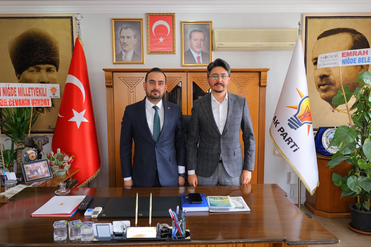 Genel Başkanımız, Cumhurbaşkanımız Sayın Recep Tayyip Erdoğan'ın tensipleriyle Niğde İl Başkanlığı görevine atanan Hacı Mehmet Eren kardeşimi ziyaret edip hayırlı olsun dileklerimi ilettim.
Misafirperverliği için kendisine teşekkür ediyorum.