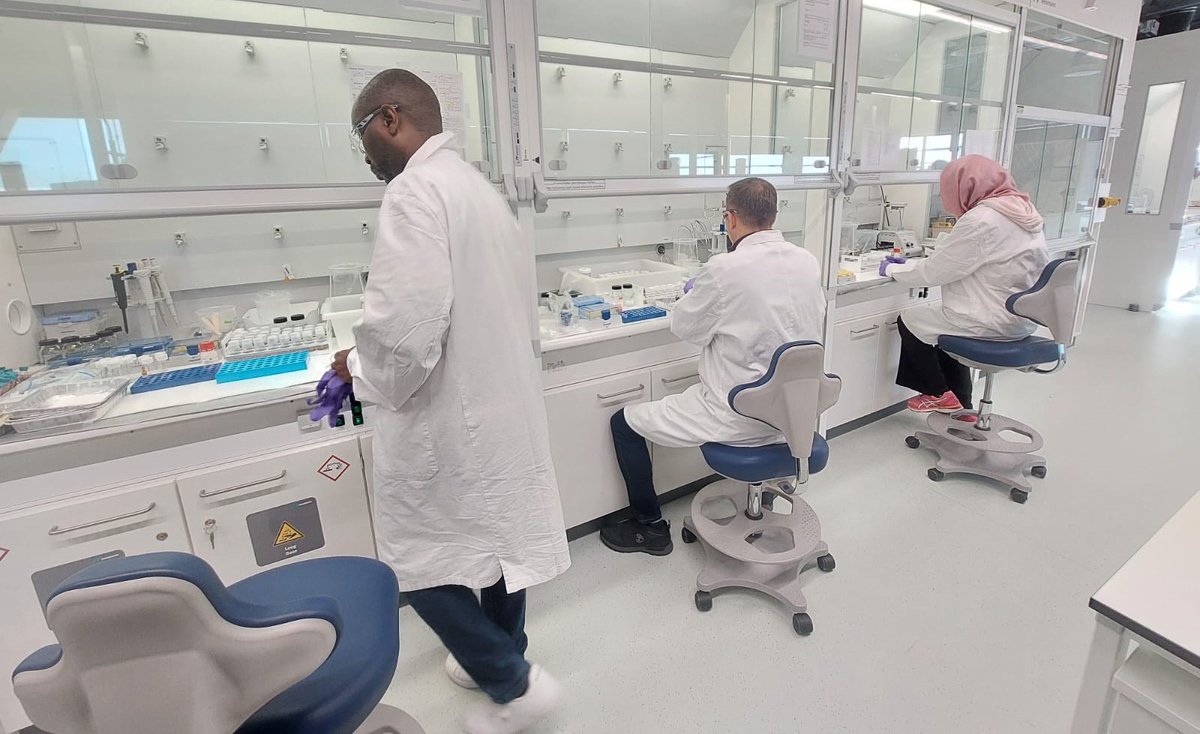 👨‍🔬💻Diplomacia científica:

🇦🇷Una especialista contaminantes y uno en IA -ambos de la UNS- fueron los únicos argentinos en un grupo de 20 científicos que participaron de una reunión de apoyo de la Convención sobre las Armas Químicas ⚛️

La nota completa:  enfoqueu.uns.edu.ar/diplomacia-cie…