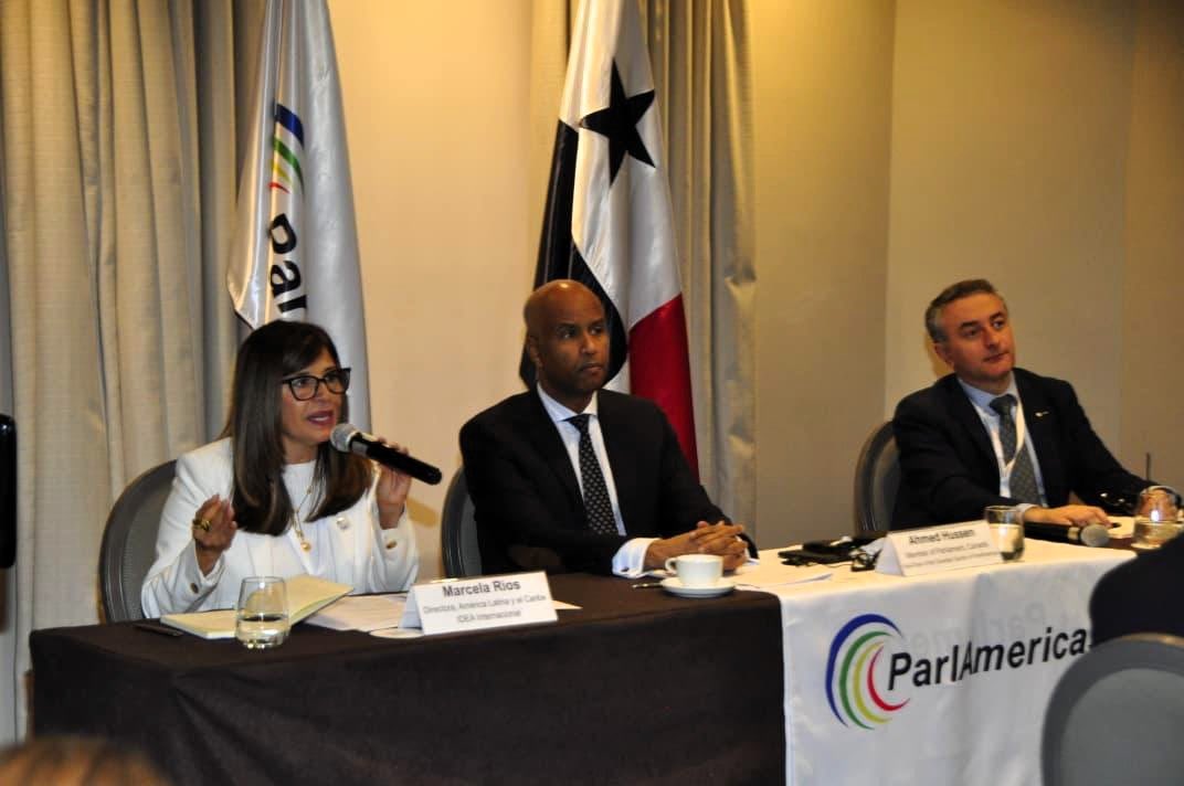 mriost's tweet image. Desde Panamá 🇵🇦 participamos en Primer Encuentro de la Red Parlamentaria de Seguridad convocada por @ParlAmericas y acordamos con su Presidente @ifloressenador @Senado_Chile seguir fortaleciendo colaboración entre @Int_IDEA y #Parlamericas en las Americas