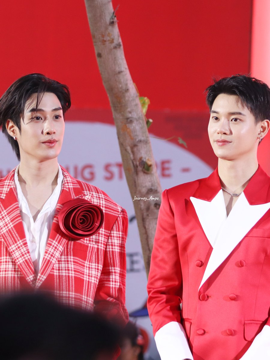 Journey_AMPZz's tweet image. เฟรมพระเจ้า🥰

#barenblissxYin
#BEAUTRIUM14thAnniversary
#yinyin_anw @yinyin_anw
#TleFisrtone