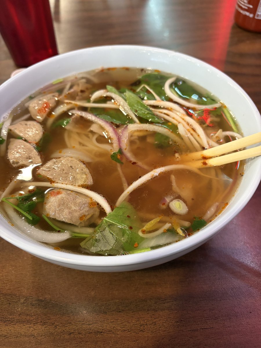 Was surprisingly difficult to find an open pho spot in Madison Heights today but I succeeded