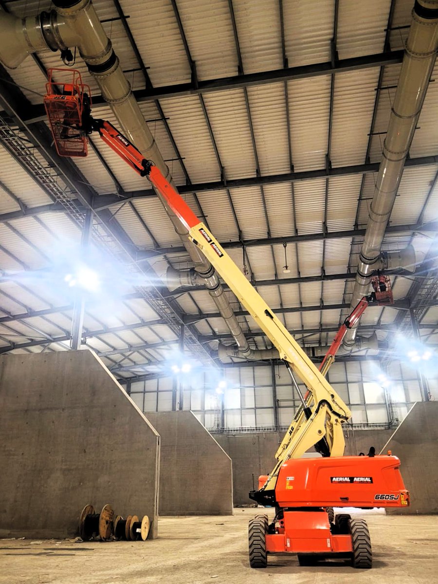 🔧Grande lavoro al nord Europa di costruzione e montaggio canali per l’estrazione dell’aria e depolverazione 💨Buon fine settimana!
#AirClean #costruzione #montaggio #canali #estrazionearia #depolverazione #dedusting #ductworks #airextraction