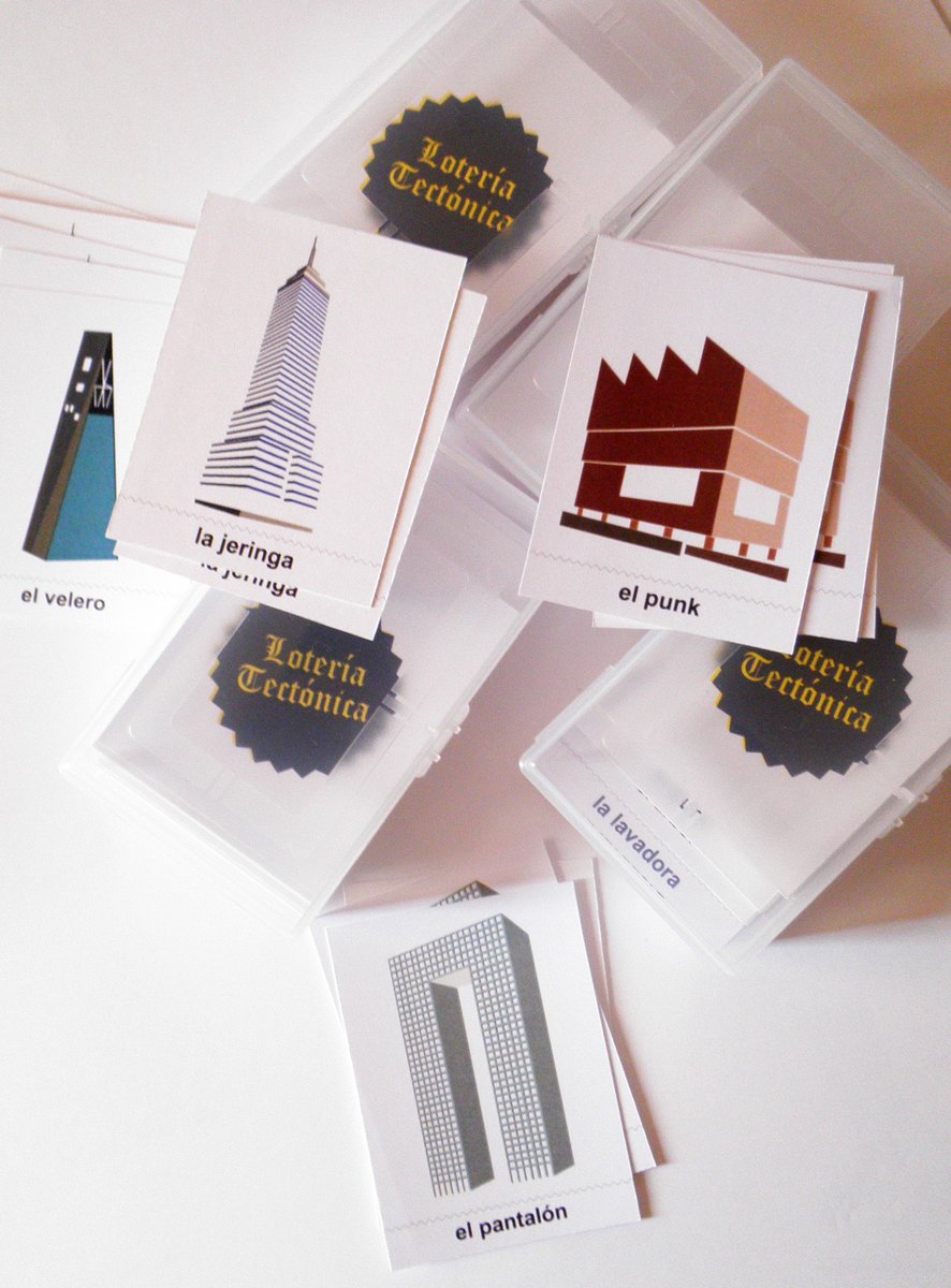 Primera edición de nuestra #LoteríaArquitectónica.
La vendimos en puestos de periódicos del #CentroHistórico y nos publicaron algunos medios.
Nuestro vecino Gumaro aceptó amablemente ser nuestro modelo.
Pronto, segunda edición!!!
#Arquitectura #CiudadDeMéxico #CDMX #lotería