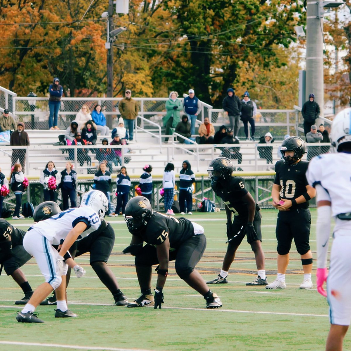 Updated Full Season Highlights 
Quahir Williams Class of 2026
6’2” 301lbs GPA:2.8 Squat:530lbs
⬇️⬇️⬇️⬇️⬇️⬇️⬇️⬇️⬇️⬇️⬇️⬇️⬇️
hudl.com/v/2T8PrQ
<a href="/PrepRedzone/">Prep Redzone 🏈</a> 
<a href="/PrepRedzoneNJ/">Prep Redzone New Jersey</a> 
<a href="/RivalsHS/">Rivals High School</a> 
<a href="/Scout_ScottC/">College Scout</a> 
<a href="/5StarScouting/">5StarScouting™</a> 
<a href="/5StarPreps/">5Star Preps</a> 
<a href="/BrandonHuffman/">Brandon Huffman</a> 
<a href="/KellyGreenReprt/">Kelly Green Report</a> 
<a href="/njgridiron_/">NJ Gridiron</a>