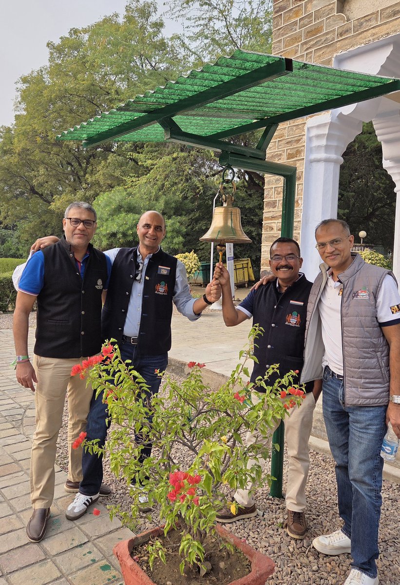 SandeepJakharpb's tweet photo. The house bell. It ruled your life. It rang & woke you up for PT, rang for studies, for meals, for games, of course for lineup by housemaster or seniors and at the end of the day, lights out. 150 years celebrations of our alma mater Mayo College Ajmer. #GoMayo 78, 40, 229 & 49. https://t.co/d3Va1Z8rdP