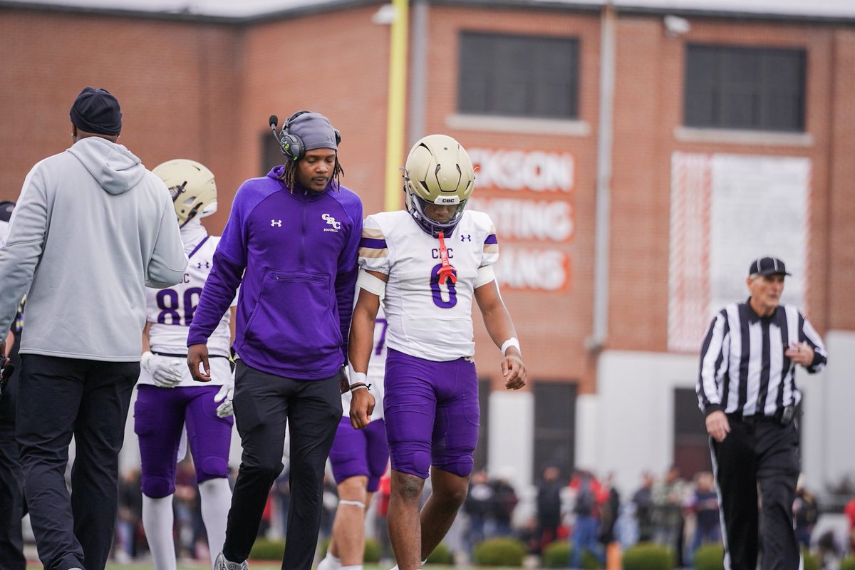 k6aines's tweet image. Never thought I’d start coaching for @CBCFootball at 21 years old. The last 2 years has been the best experience being under great coaches and around amazing players. That being said, I’m actively seeking a GA position at the college level for the spring‼️attached is my resume.