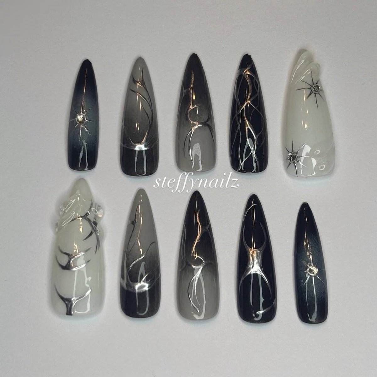 zeppelistars's tweet image. cc les gens, je fais des press on et j’aimerais bcp me faire connaître! j’ai commencé il y a 1 an, j’aimerais vraiment pouvoir vivre de cette passion si vous pouviez partager ça m’aiderait bcp

n’hésitez pas à me dm pour des infos ou voir mon insta steffynailz!

RT appréciés ♡✯