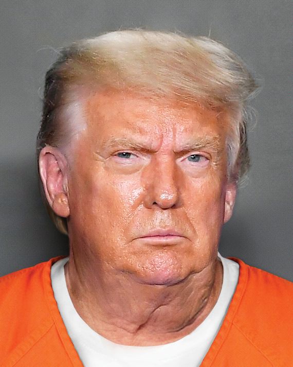 BlackpoundUK's tweet image. This man is a mad man!
This is a sick man! 
A criminal felon!
The Head of an organised crime family. 

#TrumpMustGo #TrumpYoureFired #DonaldYoureFired #TrumpIsAmericasGreatestTerrorThreat #Trump #Politricks #MadManInOffice 
#TakingLiberties #TakingThePISS #HumanRights #Injustice…