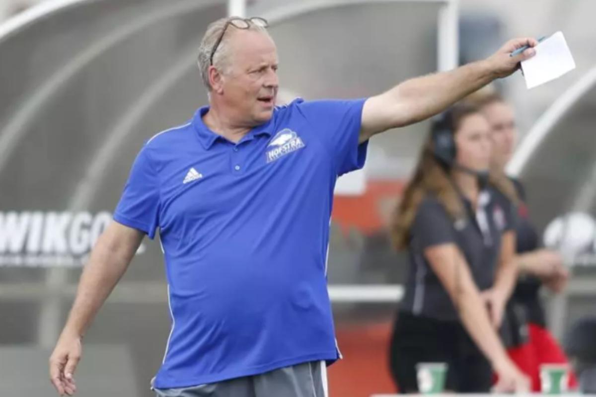 Hofstra’s longtime men’s soccer coach on magical ride in his final season trib.al/e1TJFX7