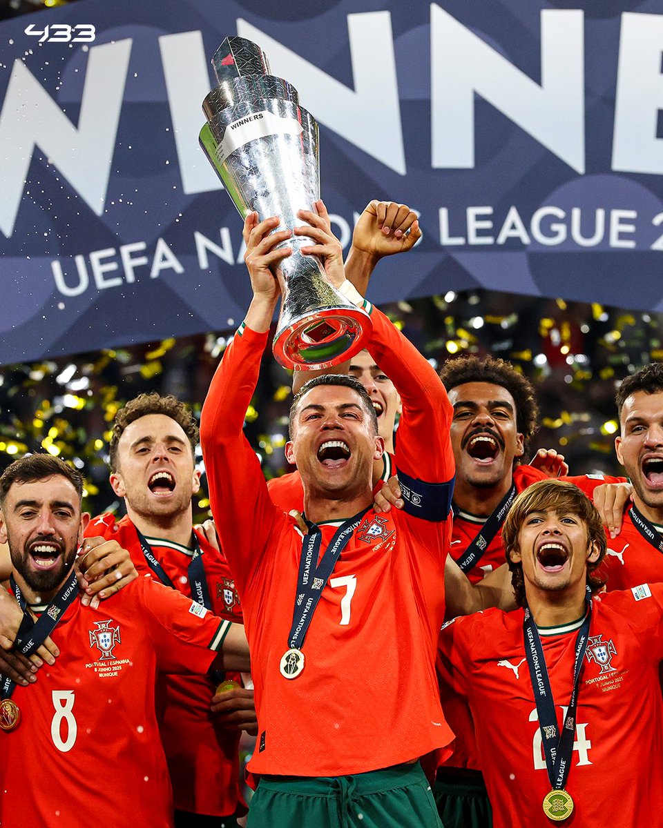 Portugal owned 2025 😮‍💨😳

🏆 UEFA Nations League 
🏆 U17 World Cup
🏆 U17 EURO
🏆 U19 Futsal EURO
🏆 U15 VM Tournament 

Are they favorites for the 2026 World Cup?👇