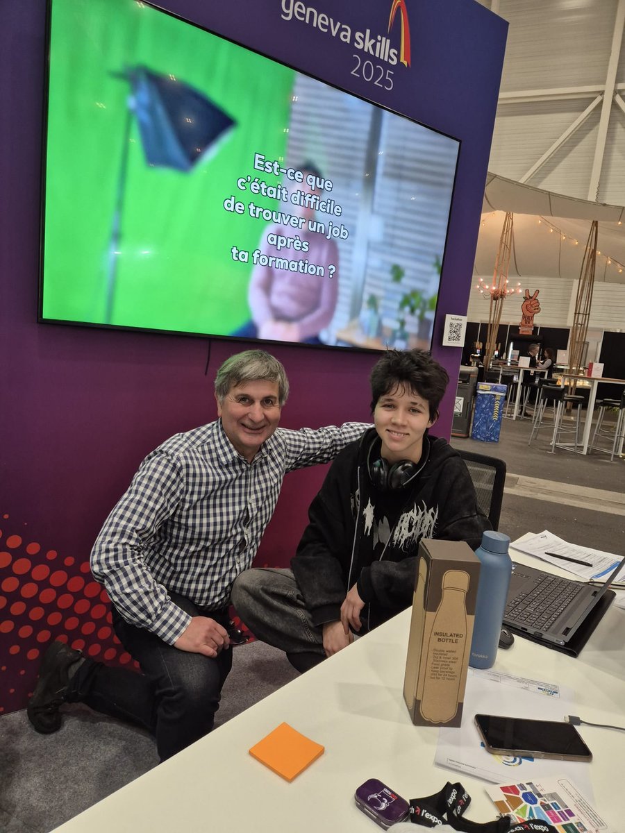 🧵6/8
A medida que avanzaba la jornada, fuimos coincidiendo también con alumnos y exalumnos ALCE, algo que nos hizo especial ilusión.