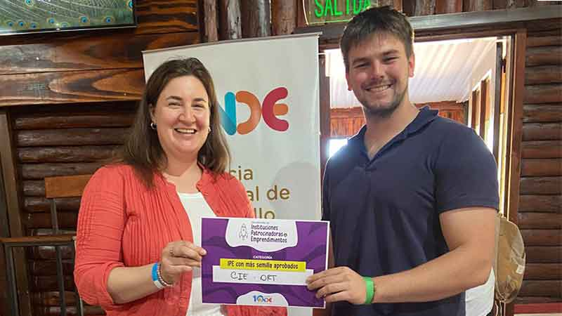 UniversidadORT's tweet photo. 🚀  El @CIE_ORT fue distinguido por ANDE como la institución patrocinadora con más proyectos aprobados en la última década, reafirmando su impacto en emprendimientos innovadores y su papel clave dentro del ecosistema emprendedor.

Leé la nota ⤵️
https://t.co/vcCHnwaWCP https://t.co/0TFuCk8SW5