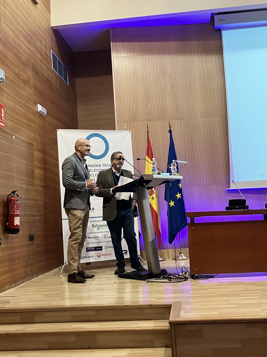 Emasagra participa en las VIII Jornadas Técnicas de Telecontrol del Ciclo Integral del Agua de la <a href="/CanalUGR/">Universidad Granada</a>. Nuestro responsable de Tecnología <a href="/Antonio3Her/">Antonio HERREROS MARTINEZ</a> presentó cómo el #telecontrol ha sido clave para la #autosuficiencia energética y la #descarbonización.  #JTTCIA2025