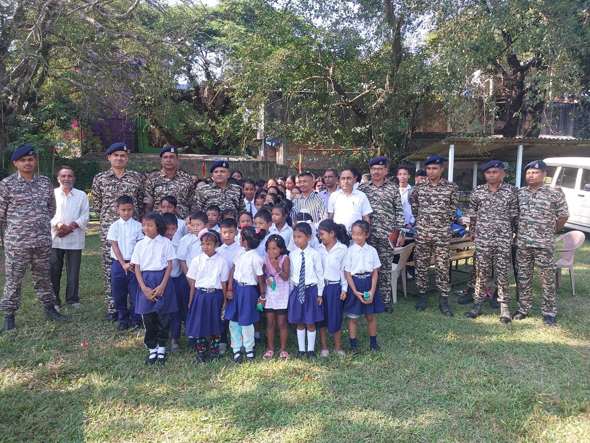 RangeOpsCrpfLA's tweet photo. A magnificent programme in c/w awareness campaign  and protection to national properties was organised under   Office of Range L A under supervision of Shri P K Mishra, 2ic at  M E School , Chirang. Biscuits and chocolates  distributed to the children   as a goodwill gesture . https://t.co/EvrlvmHOR4