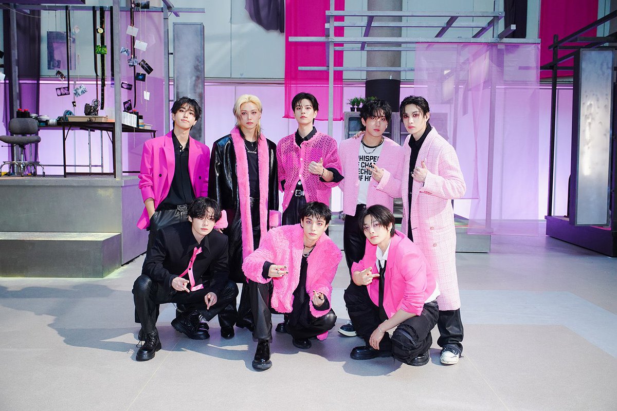 Stray Kidsバラ売り PREORDER] Album Stray Kids SKZHOP HIPTAPE 合 HOP (ACCORDION VER