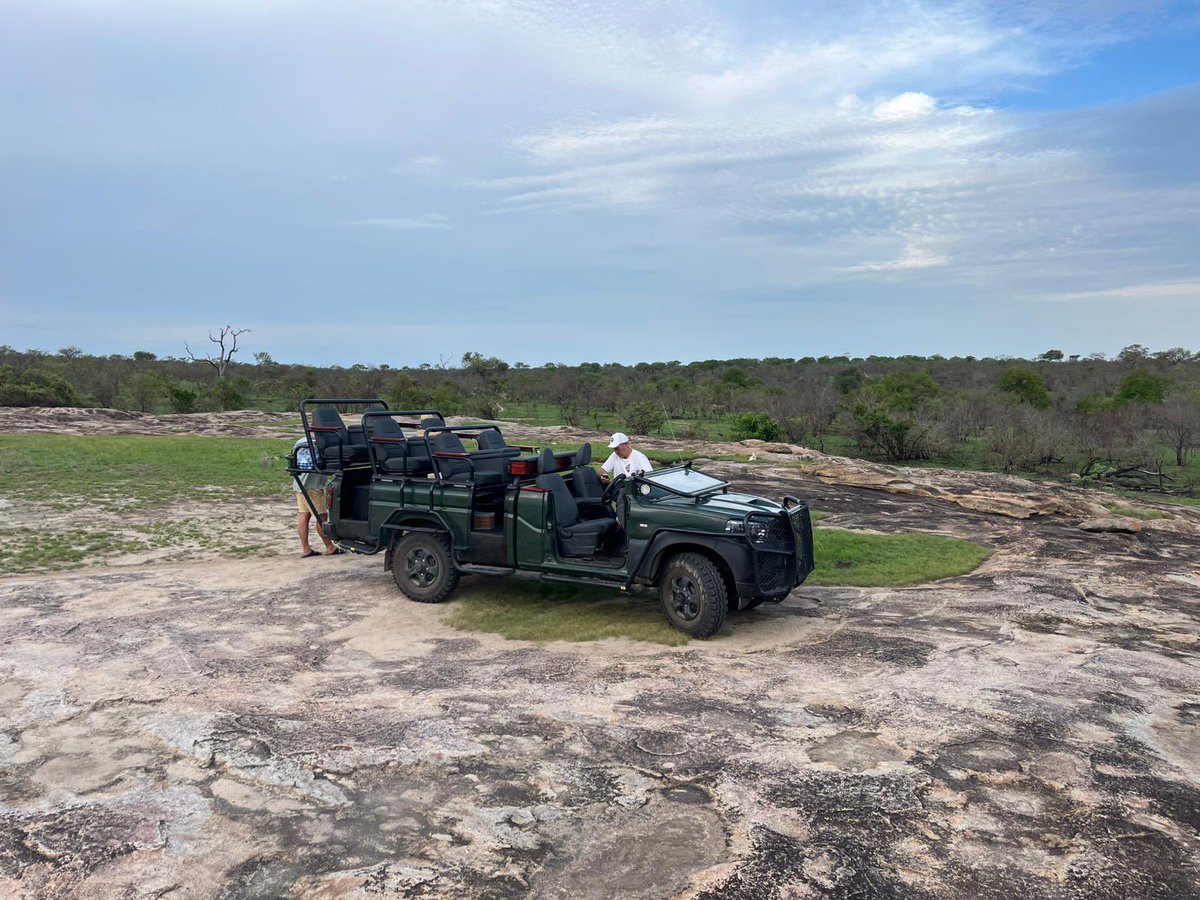 KP24's tweet image. My customer made Mahindra is certainly the number ONE game vehicle in the bush, Anand! ❤️