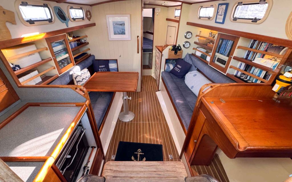 RedEnsignMarine's tweet photo. This Mystery 35 is for sale located in Falmouth, Cornwall.

 Francesca of Fowey is the sort of boat that immediately gives confidence: smart, well-sorted, and clearly cherished.

Call 01326 313143 for a full description or click the link to find out more.

https://t.co/aohnDFFeKK https://t.co/J5JYFaJZlk