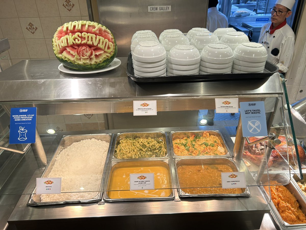 SwenkiesTable's tweet image. Cook with boldness and unwavering audacity. Then, serve your creation with genuine, open-handed generosity. This powerful combination is what turns a mere meal into a gift.

#thanksgiving