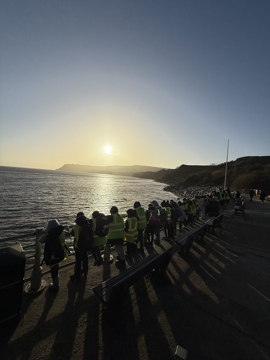 Candleby Lane tweet media