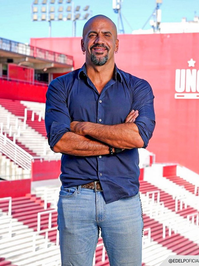 sudanalytics_'s tweet photo. ⚠️🇦🇷 Las palabras de Juan Sebastián Verón:

“No hubo una votación para darle el título a Rosario Central, ya estaba todo decidido.

La bajeza para referirte así a una institución como Estudiantes y amenazar con que la van a pasar mal me llama la atención y me pone en alerta, vamos a tener que estar muy atentos.

No terminan bien estas cosas. Puede terminar con un descenso o malos arbitrajes. Está pasando, estamos mal acostumbrados”.

Vía @radioconvos899.