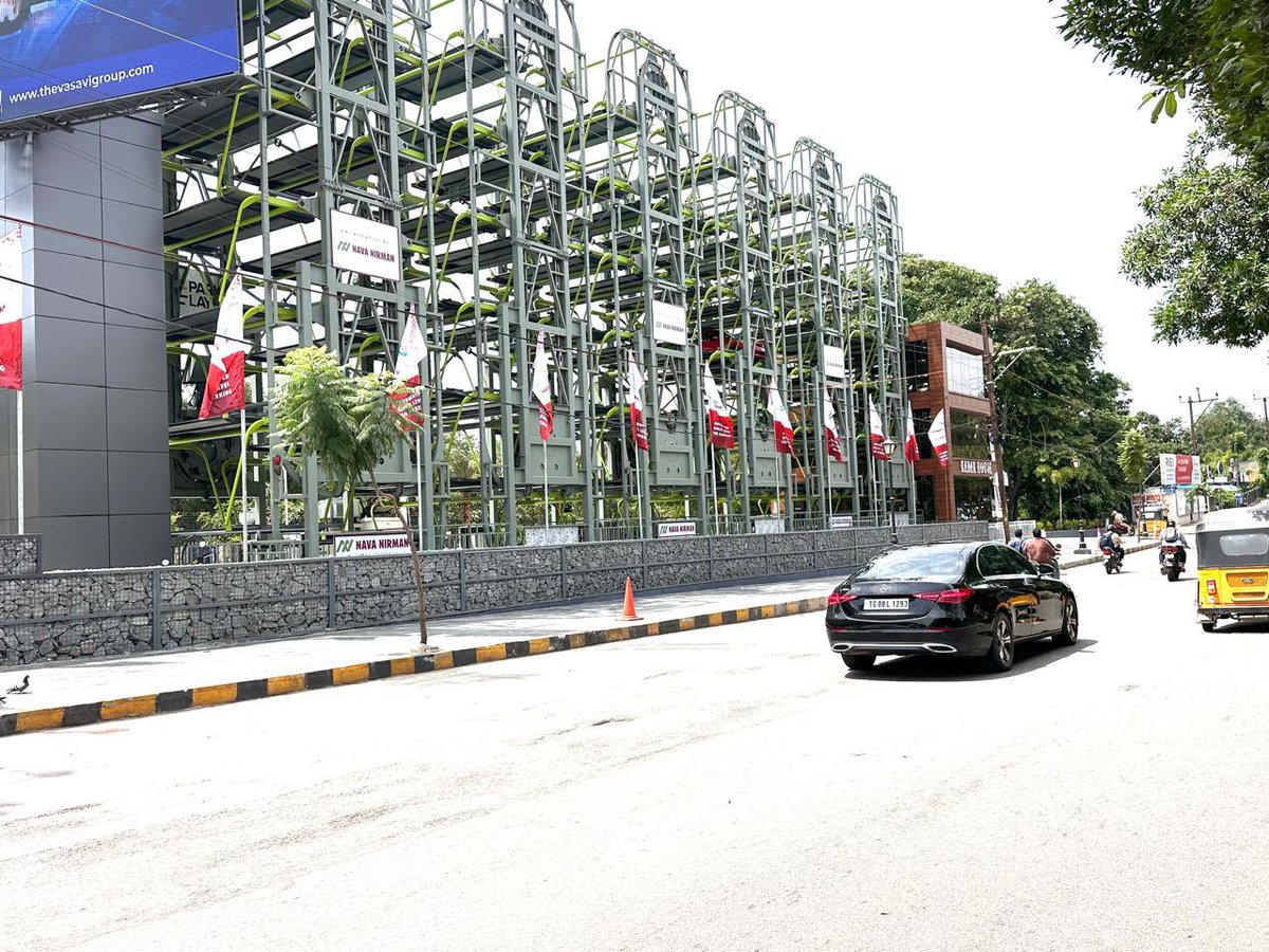 IPRTelangana's tweet image. A New Era of Smart Parking in Hyderabad

GHMC is set to unveil the city’s first Smart Multilevel Rotary Parking Facility at KBR Park — a 72-slot automated system developed under the PPP model.

With RFID access, EV charging, full CCTV safety &amp;amp; smart controls, the facility aims to…
