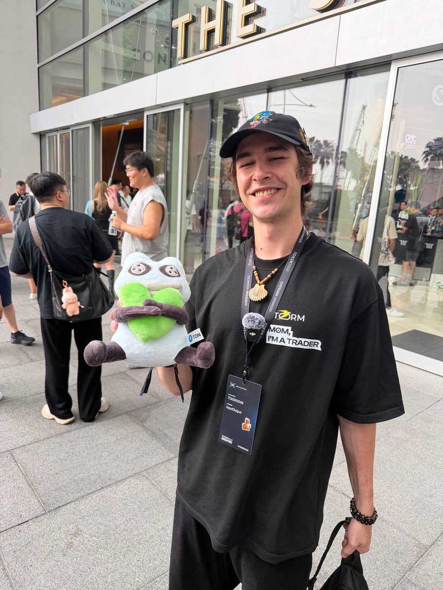 GM community 🙂🫡.

Keep your eyes on $TON 🫶