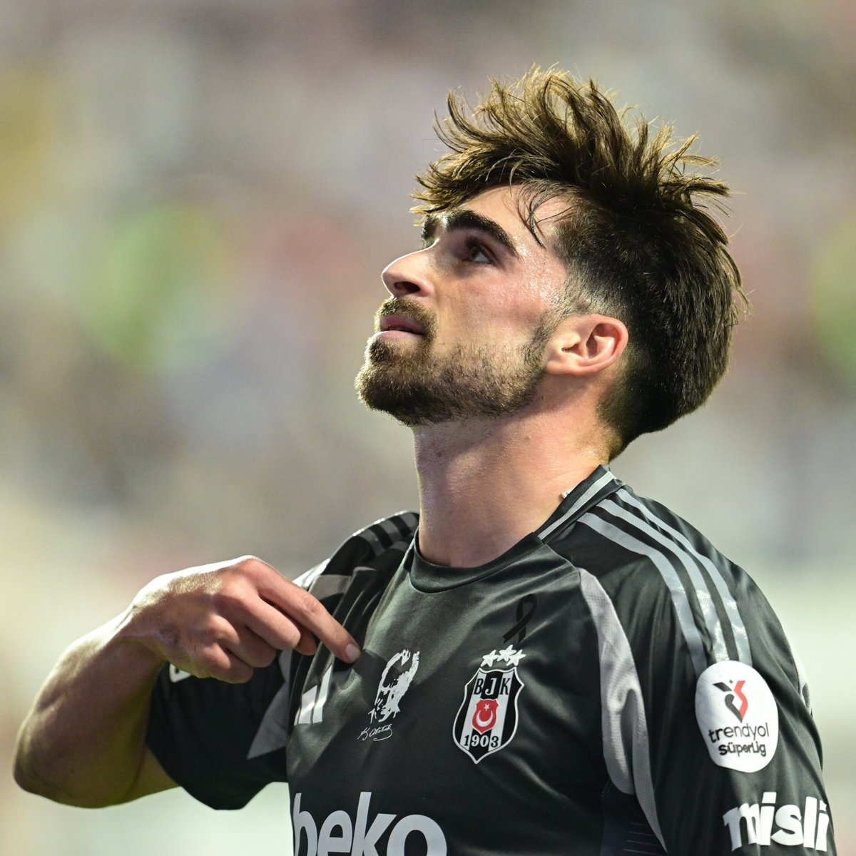 Bogazin_kartal's tweet image. 🚨 Beşiktaş’ın Karagümrük maçındaki ileri hattı; 

Cengiz Cerny Jota 

     El  Bilal Toure

@resatcan_ozbdak